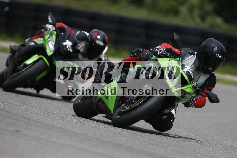 /Archiv-2024/29 12.06.2024 MOTO.CH Track Day ADR/Gruppe gelb/Team